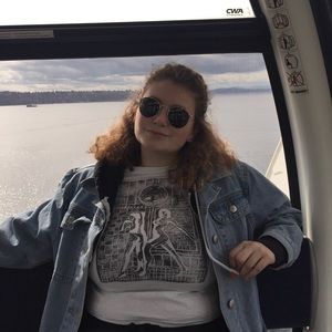 Meet your Posher, Maddie